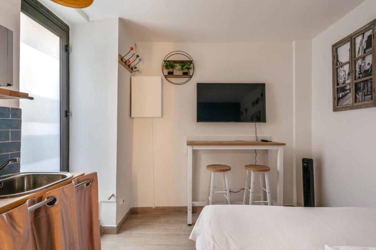 Studio In The Marais District - Paris - Welkeys Appartement Buitenkant foto